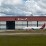 Megago porta enorme per hangar aeronavali